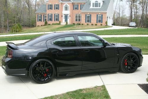 Foto 2 di Dodge Charger SRT8 6.1 HEMI